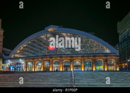 Nächtliche Ansicht der Bahnhof Liverpool Lime Street Stockfoto