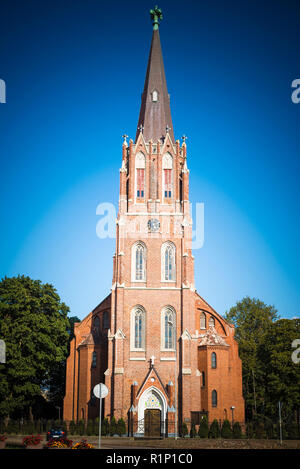 Lutherische Kirche St. Ana in Liepaja. Es ist die älteste Kirche von Liepaja, in XI. Jahrhundert erbaut. Am Anfang war es aus Holz, in letzter Zeit paar Mal rekonstruiert. Liep Stockfoto