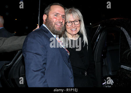 NEW YORK, NEW YORK - 14. März: Rabbi Shmuley Boteach und Dr. Miriam Adelson im Gespräch mit Großindustriellen Sheldon Adelson auf der ganzen Welt Werte Netzwerk am 14. März 2016 in New York City. (Foto von Steve Mack/S.D. Mack Bilder) Stockfoto