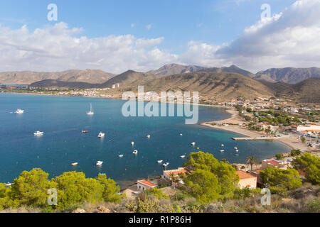 La Azohia Murcia, Spanien ein Dorf in der Nähe von La Isla Plana und zwischen Puerto de Mazarron und Cartagena erhöhte Ansicht entfernt Stockfoto