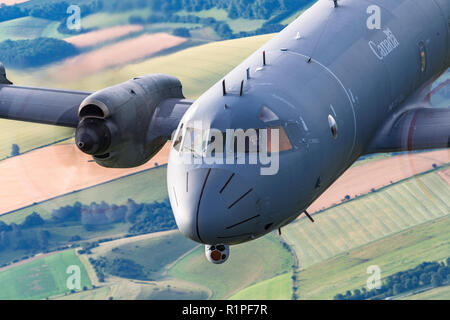 Die Lockheed CP-140 Aurora ist eine maritime Patrol aircraft von der Royal Canadian Air Force betrieben. Das Flugzeug ist auf die Lockheed P-3 Orion Luft Stockfoto