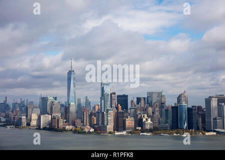 Luftaufnahme von Lower Manhattan und Wolkenkratzer Financial District, New York City, USA Stockfoto