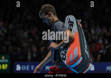 13. November 2018, die O2, London, England; Nitto ATP World Tour Finals, Tag drei; Dominic Thiem von Österreich reagiert nach der Niederlage gegen Roger Federer aus der Schweiz Kreditkarte: Romena Fogliati/News Bilder Stockfoto