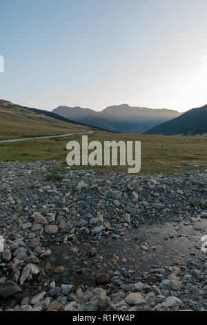 In Baqueira Fluss durch das Tal von Aran, Spanien Stockfoto