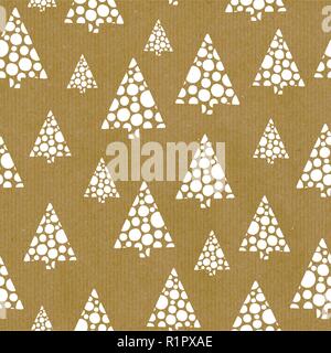 Die nahtlose Vektor Muster wiederholen abstrakte Hand gezeichnet Weihnachtsbäume weiß auf braun Handwerk Papier. Toll für die Weihnachtszeit. Karten, Geschenkpapier, Füllen, Party einladen, Webbanner, blog, Verpackung Stock Vektor