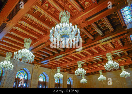 In dem Zimmer, in dem Frauen des Gebets in der beeindruckenden neuen Sultan Qaboos Grand Mosque, Muscat, Oman. Stockfoto