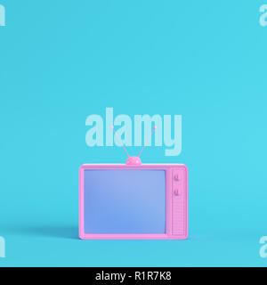 Rosa im Retrostil tv Auf hellen blauen Hintergrund in Pastellfarben. Minimalismus Konzept. 3D-Rendering Stockfoto