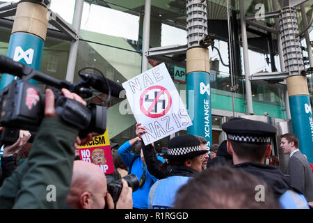 Edinburgh, Schottland. UK. 14. November. 2018. Protest ausserhalb von Edinburgh International Conference Centre. Veranstaltung European Broadcasting Union News Xchange Ausschuss Alt-Right guru Steve Bannon. in Edinburgh. Pako Mera/Alamy leben Nachrichten Stockfoto