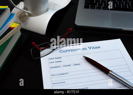 Schreiben Lebenslauf für Bewerbung Stockfoto