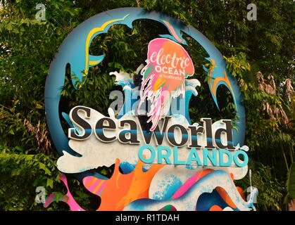 Orlando, Florida. September 09, 2018 Seaworld Zeichen in der Nähe von mainentrance. Stockfoto
