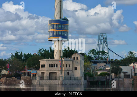 Orlando, Florida. September 29, 2018. Sky Tower aufsteigend in Seaworld Marine Theme Park. Stockfoto