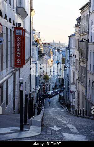 Paris - Rue Germain Pilon - Montmartre - Paris - Frankreich Stockfoto