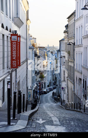 Paris - Rue Germain Pilon - Montmartre - Paris - Frankreich Stockfoto