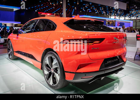 PARIS - Okt 3, 2018: Jaguar i-Pace Car auf der Paris Motor Show präsentiert. Stockfoto