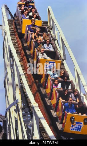 Die Achterbahn des Big Dipper. Blackpool Pleasure Beach. Lancashire. VEREINIGTES KÖNIGREICH Stockfoto