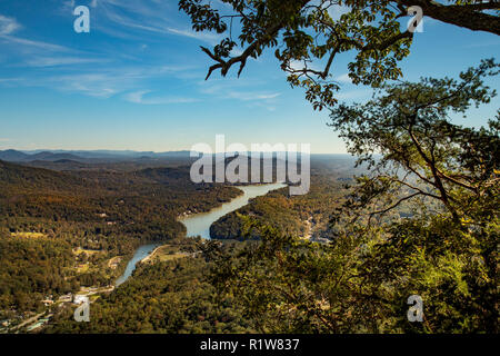 Blick auf den See Locken von Chimney Rock State Park in den Ausläufern des Hickory Mutter Gorge North Carolina Stockfoto