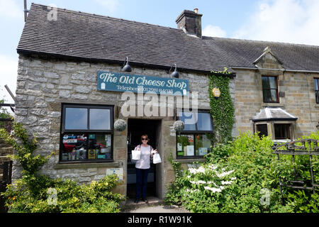 Der alte Käse Shop in Hartington im Peak District de Stockfoto