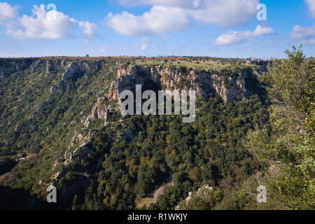 Canyon von utumn Laterza Gebiet ein sonniger Morgen. Stockfoto