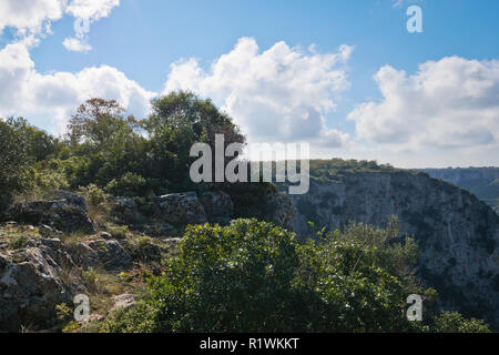 Canyon von utumn Laterza Gebiet ein sonniger Morgen. Stockfoto