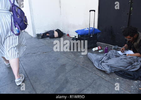 Los Angeles, USA - 29. Juli: Obdachlose in den Straßen von Los Angeles, CA am 29. Juli 2018. Stockfoto