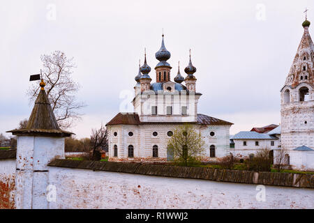 Erzengel Michael Kloster in Yuryev Polsky Stadt in der Oblast Wladimir, Russland. Stockfoto