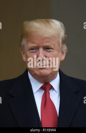 November 10, 2018 - Paris, Frankreich: US Präsident Donald Trump kommt an der Elysee Palace für ein Treffen mit dem französischen Präsidenten. Le President francais recoit Sohn homolog americain Donald Trump a l'Elysee. *** Frankreich/KEINE VERKÄUFE IN DEN FRANZÖSISCHEN MEDIEN *** Stockfoto