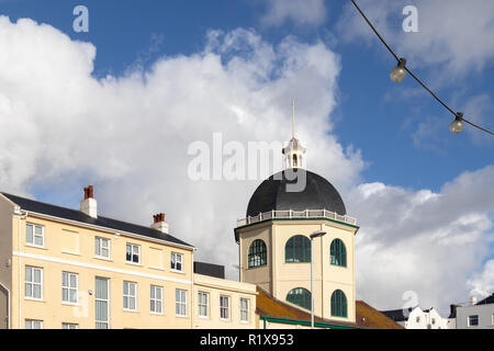 WORTHING, WEST SUSSEX/UK - 13. NOVEMBER: Blick auf den Dom Kino in Worthing West Sussex am 13. November 2018 Stockfoto