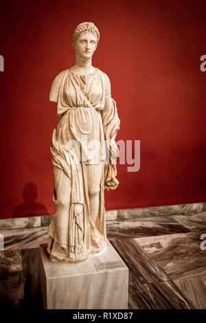 Statue von Artemis, fand im Hause des Diadoumenos auf Delos. Stockfoto