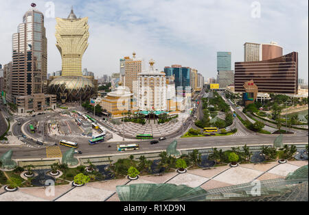 Macau, China - Juin 12 2018: Luftbild Panorama von Macau Skyline mit Bürogebäuden und berühmten Lisboa und Wynn Casino in China SAR Stockfoto