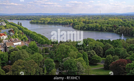 Hannover, Deutschland - Mai 03, 2011: See und Park Panorama der Maschsee im Freien in Hannover, Deutschland. Stockfoto