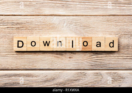 Download Word auf Holz Block geschrieben. Download Text auf Tisch, Konzept. Stockfoto