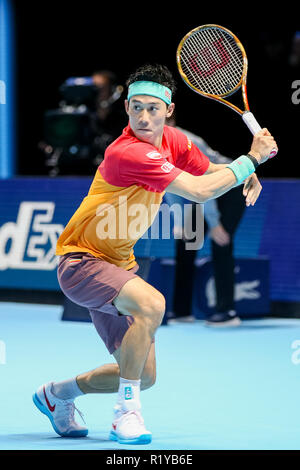 London, Großbritannien. 15. November 2018. Kei Nishikori von Japan während der Männer singles Match des 2018 Nitto ATP-Finale gegen Dominic Thiem von Österreich in der O2 Arena in London, England am 15. November 2018. Quelle: LBA/Alamy leben Nachrichten Stockfoto