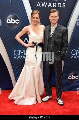 Nashville, TN, USA. 14 Nov, 2018. Frankie Ballard in der Ankunftshalle auf der 52. jährlichen CMA Awards - Ankünfte, Bridgestone, Arena, Nashville, TN 14. November 2018. Credit: Derek Sturm/Everett Collection/Alamy leben Nachrichten Stockfoto