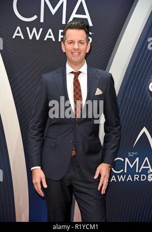 Nashville, TN, USA. 14 Nov, 2018. Jeff Juliano in der Ankunftshalle auf der 52. jährlichen CMA Awards - Ankünfte, Bridgestone, Arena, Nashville, TN 14. November 2018. Credit: Derek Sturm/Everett Collection/Alamy leben Nachrichten Stockfoto