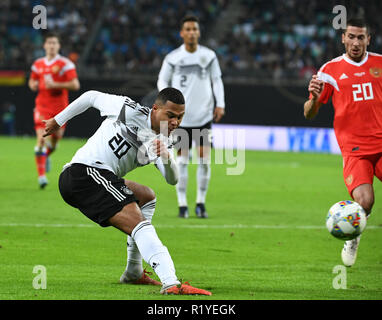 Leipzig, Deutschland. 15 Nov, 2018. Serge Gnabry Deutschland GES/Fußball/Freundschaftsspiele: Deutschland - Russland, 15.11.2018 Fußball: Testspiel: Deutschland gegen Russland, Leipzig, 15. November 2018 | Verwendung der weltweiten Kredit: dpa/Alamy leben Nachrichten Stockfoto