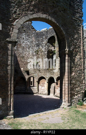 SHROPSHIRE; Ludlow Castle; INNERHALB DER RUNDE KAPELLE Stockfoto