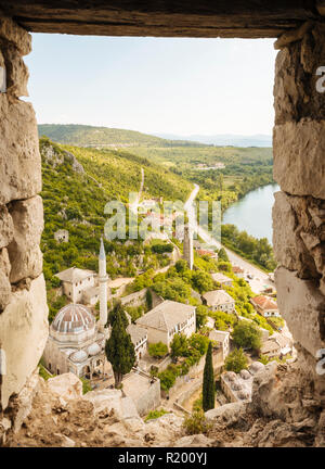 Blick vom Fort Wände über Počitelj, Bosnien & Herzegowina Stockfoto