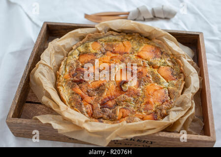 Quiche mit Lachs Stockfoto