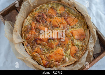 Quiche mit Lachs Stockfoto