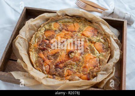 Quiche mit Lachs Stockfoto