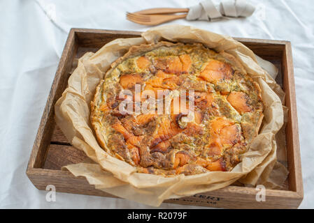 Quiche mit Lachs Stockfoto