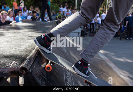 Skateboard Praxiskonzept Freestyle-Extremsport Stockfoto