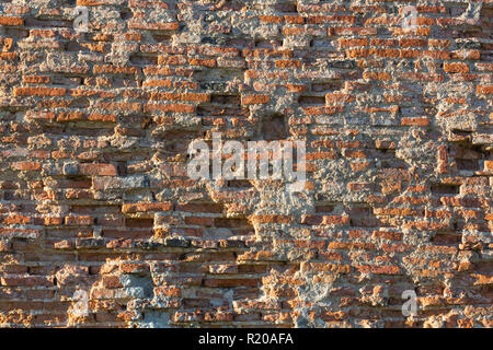 Industriellen Hintergrund, leere Grunge Urban Street mit Lager brick wall Stockfoto