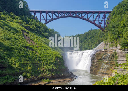 Wasser fällt in Letchworth State Park in New York Stockfoto