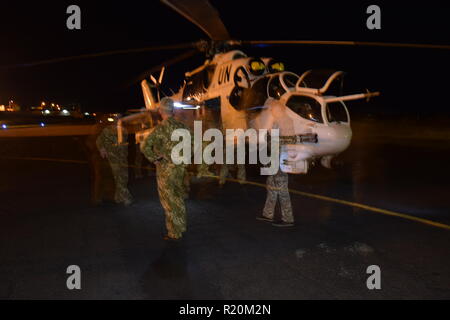 Nacht Luft peacekkeping Patrouille über Goma Kivusee Stockfoto