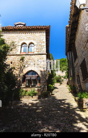 Lane im Dorf Bruniquel, Tarn, Midi-Pyrénées, Royal, Frankreich Stockfoto