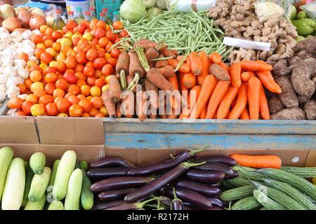 Gemüse Markt in El Nido, Palawan, Philippinen. Buntes Gemüse. Stockfoto