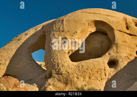 Wind Caves Sandsteinformationen in den Split Mountains im Anza Borrego Desert State Park, Sonoran Desert, Kalifornien, USA Stockfoto