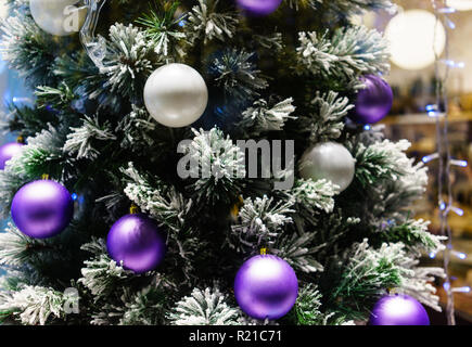 Weihnachtsbäume an der Manezh Platz in Moskau Stockfoto