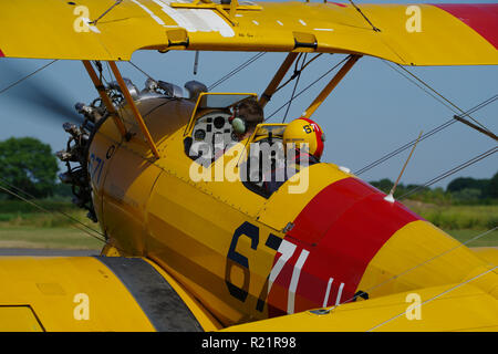 Boeng Stearman PT-17, Kaydet G-CGPY, am Flugplatz Breighton, Hull, Stockfoto